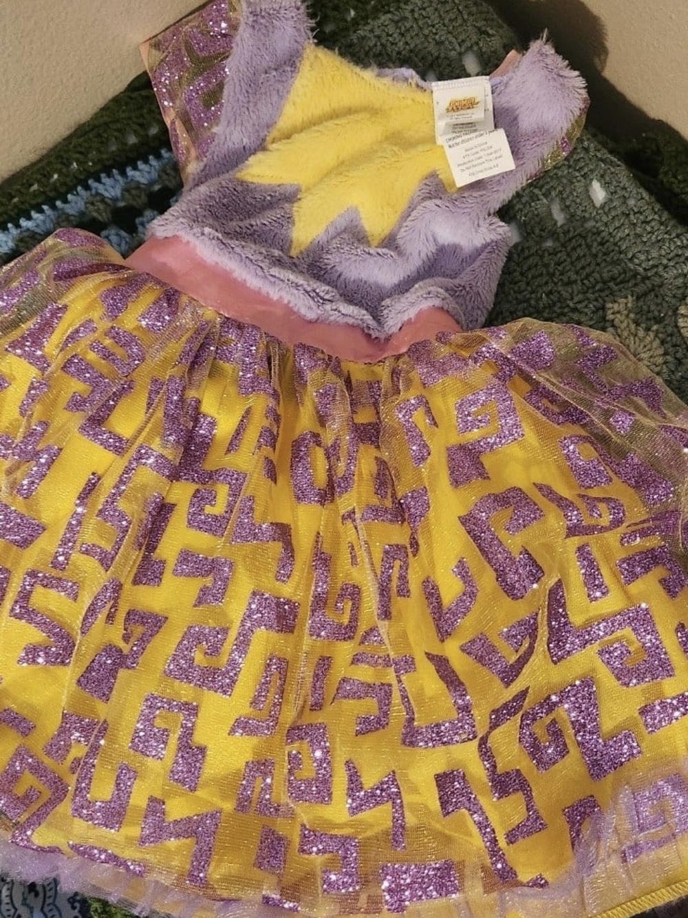 Dress girls 4-6 yellow & pink with tail by animal jam Halloween glitter costume